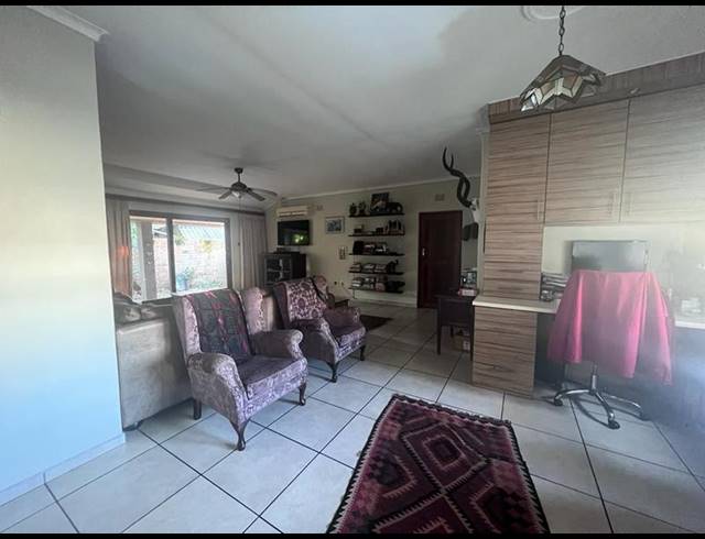 3 BEDROOM HOUSE FOR SALE IN MEER EN SEE